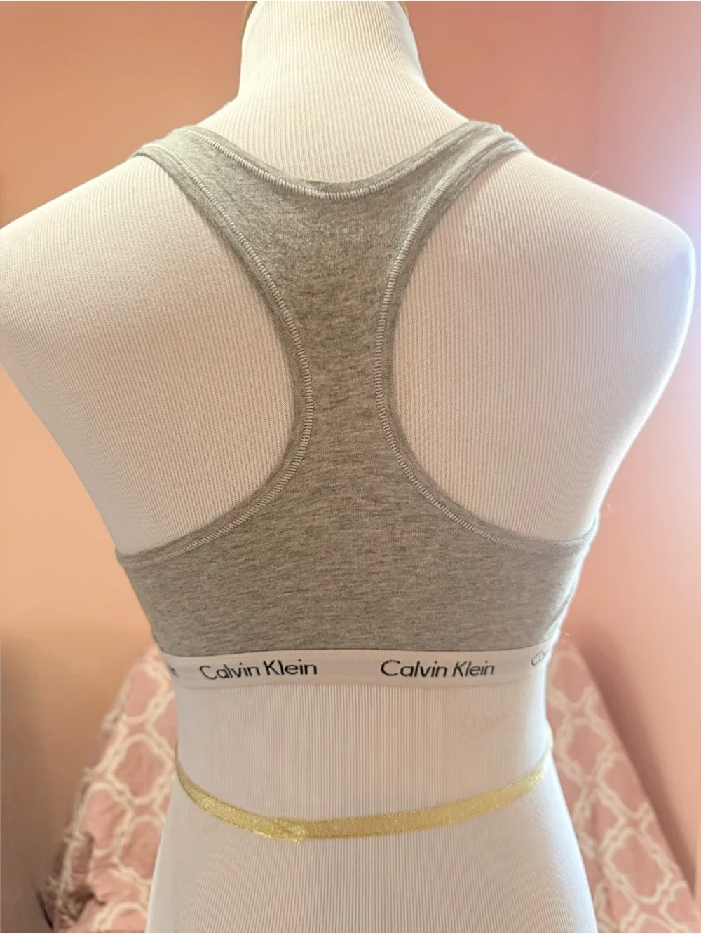 Calvin Klein Women's Grey Bralette - Comfortable Everyday Support size M